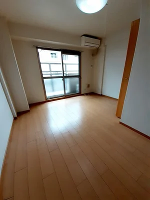 のマンスリーマンション・ウィークリーマンション「フラットワン 104・洋室(No.1352873)」メイン画像