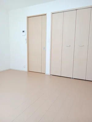 のマンスリーマンション・ウィークリーマンション「フォークローバー 102・洋室(No.1352885)」メイン画像