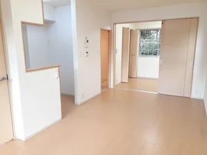 のマンスリーマンション・ウィークリーマンション「アンソレイエ飾磨　Ⅱ番館 105・洋室(No.1352918)」メイン画像