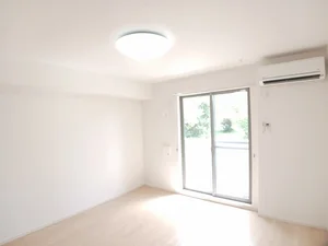 のマンスリーマンション・ウィークリーマンション「ＳａｖｏｒｙＲｅｓｉｄｅｎｃｅ 103・洋室(No.1352928)」メイン画像