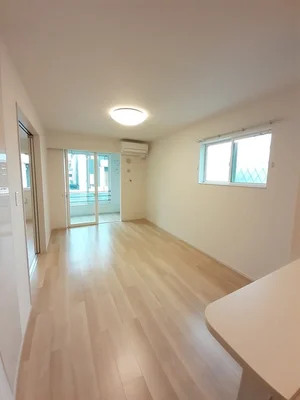 のマンスリーマンション・ウィークリーマンション「ニュー・エンブレムＢ 103・洋室(No.1353011)」メイン画像