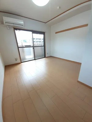 のマンスリーマンション・ウィークリーマンション「ドエルⅥ 401・洋室(No.1353087)」メイン画像