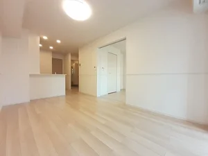 のマンスリーマンション・ウィークリーマンション「アイビーシャルムコート 105・洋室(No.1353103)」メイン画像