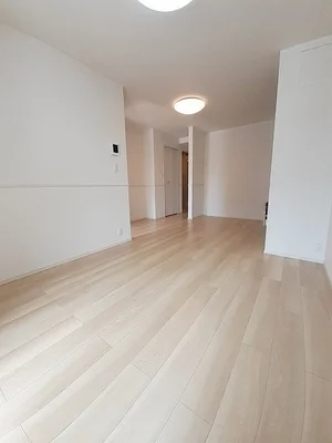 のマンスリーマンション・ウィークリーマンション「アイ　シー　ザ　ライト　Ⅱ 102・洋室(No.1353104)」メイン画像