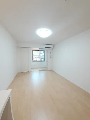 熊本赤十字病院周辺のマンスリーマンション・ウィークリーマンション「ユメラパン　ラヴィーヌ　Ⅱ 102・洋室(No.1353221)」メイン画像