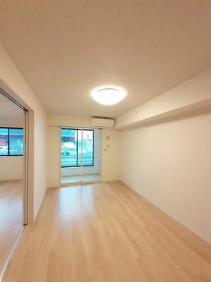 のマンスリーマンション・ウィークリーマンション「ブリーゼ 104・洋室(No.1353427)」メイン画像