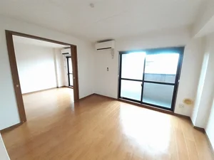 のマンスリーマンション・ウィークリーマンション「グランレイク　シイナ 305・洋室(No.1353507)」メイン画像