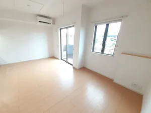 のマンスリーマンション・ウィークリーマンション「ヴィラクロエⅢ 103・洋室(No.1353522)」メイン画像