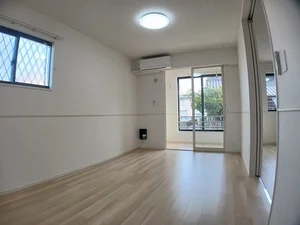 のマンスリーマンション・ウィークリーマンション「ルウ・フォレスト 101・洋室(No.1353637)」メイン画像