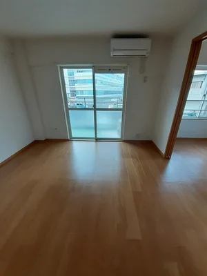 愛媛県のマンスリーマンション・ウィークリーマンション「ビサイド・スリー 206・洋室(No.1353647)」メイン画像