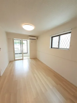 のマンスリーマンション・ウィークリーマンション「Ｈｕｉ　Ａｎｅｌａ 101・洋室(No.1353700)」メイン画像