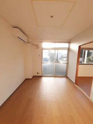 のマンスリーマンション・ウィークリーマンション「トラッド小川 101・洋室(No.1353829)」メイン画像