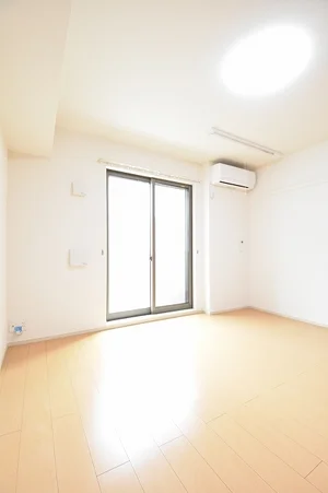 のマンスリーマンション・ウィークリーマンション「サニーⅤ 102・洋室(No.1353863)」メイン画像