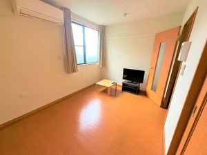 神奈川県のレオパレスセンター横浜第２のマンスリーマンション・ウィークリーマンション「レオパレスヒルサイド 101(No.1355679)」メイン画像