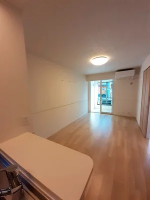 のマンスリーマンション・ウィークリーマンション「メゾン　ブリリア 105・洋室(No.1355990)」メイン画像