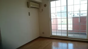 のマンスリーマンション・ウィークリーマンション「カナディアン・メープルⅠ 202・洋室(No.1356085)」メイン画像