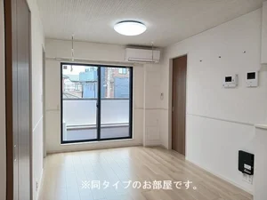 のマンスリーマンション・ウィークリーマンション「カーサ・ヴェルデ 202・洋室(No.1356149)」メイン画像