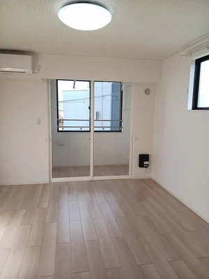 熊谷市のマンスリーマンション・ウィークリーマンション「ヒカルサ熊谷石原サウス 205・洋室(No.1356172)」メイン画像