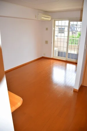 のマンスリーマンション・ウィークリーマンション「グランシス富木島 102・洋室(No.1356250)」メイン画像