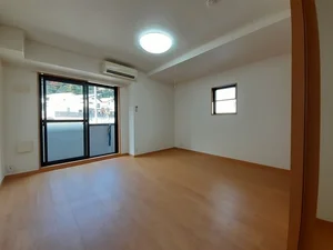 のマンスリーマンション・ウィークリーマンション「ヒラソル・ナツＡ 103・洋室(No.1356299)」メイン画像