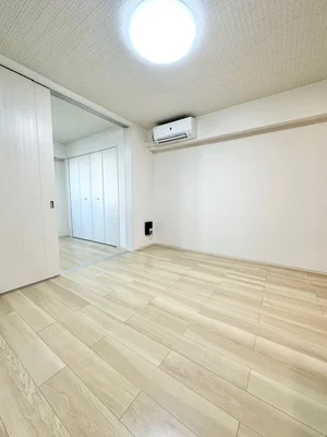 のマンスリーマンション・ウィークリーマンション「ヴェルメゾン　旭町 101・洋室(No.1356427)」メイン画像