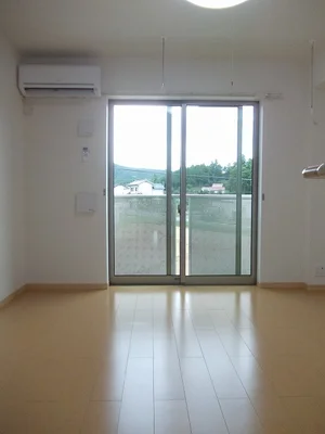 のマンスリーマンション・ウィークリーマンション「サニー　ガーデン　Ⅱ 202・洋室(No.1356566)」メイン画像