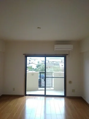 のマンスリーマンション・ウィークリーマンション「シャン・ド・フレーズⅡ 207・洋室(No.1356595)」メイン画像