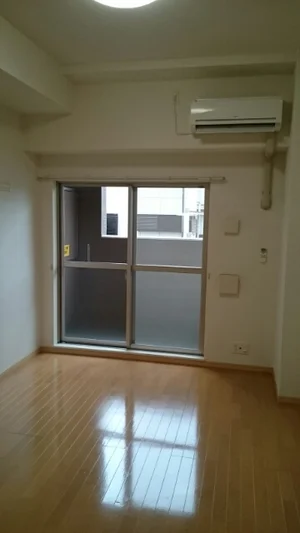 のマンスリーマンション・ウィークリーマンション「ラフィーネ不動　湯田 104・洋室(No.1356600)」メイン画像