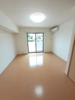 のマンスリーマンション・ウィークリーマンション「キャッスル安養寺Ｄ 103・洋室(No.1356653)」メイン画像