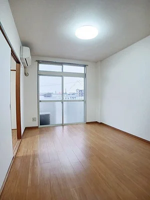 久留米市東合川（福岡県）のマンスリーマンション・ウィークリーマンション「リバーサイドＭＹ 202・洋室(No.1356669)」メイン画像