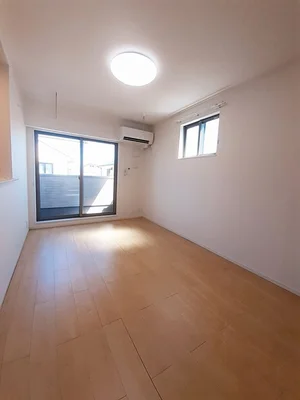 のマンスリーマンション・ウィークリーマンション「ウェル　パーク　Ⅱ 201・洋室(No.1356946)」メイン画像