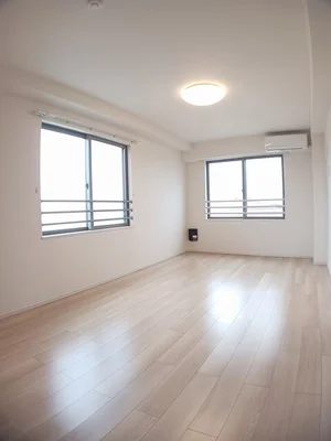 のマンスリーマンション・ウィークリーマンション「ピボワンヌ 301・洋室(No.1356951)」メイン画像