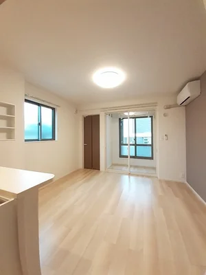 のマンスリーマンション・ウィークリーマンション「ヴィラ　シャングリラ須頃　Ｂ 103・洋室(No.1356997)」メイン画像