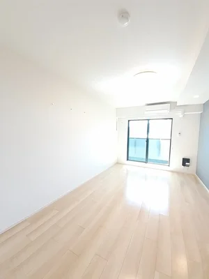 福山市のマンスリーマンション・ウィークリーマンション「エクイティⅢ 305・洋室(No.1357084)」メイン画像