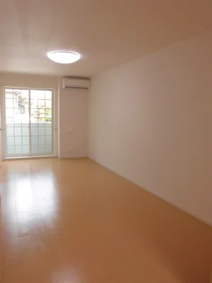 のマンスリーマンション・ウィークリーマンション「プリーマクラッセⅠ 102・洋室(No.1357099)」メイン画像