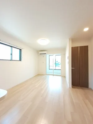 のマンスリーマンション・ウィークリーマンション「ローズコリーヌ　Ｄ 102・洋室(No.1357118)」メイン画像