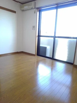 のマンスリーマンション・ウィークリーマンション「サマーパイン 202・洋室(No.1357125)」メイン画像