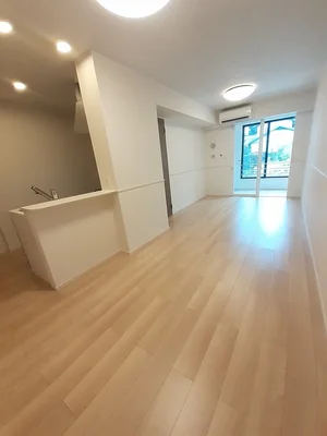 のマンスリーマンション・ウィークリーマンション「ペニーレイン 102・洋室(No.1357142)」メイン画像