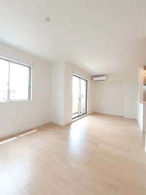 のマンスリーマンション・ウィークリーマンション「サン　ウィステリア　Ⅱ 103・洋室(No.1357165)」メイン画像