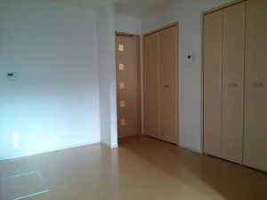 のマンスリーマンション・ウィークリーマンション「サン　アベニュー　Ⅱ 103・洋室(No.1357672)」メイン画像