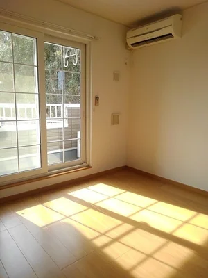 のマンスリーマンション・ウィークリーマンション「ブルンネン・ハオス 202・洋室(No.1357783)」メイン画像