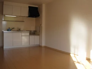 のマンスリーマンション・ウィークリーマンション「ラ　カーサ　ベラ 102・洋室(No.1357791)」メイン画像