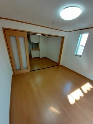 のマンスリーマンション・ウィークリーマンション「ウエスト　多米 101・洋室(No.1357857)」メイン画像