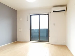 のマンスリーマンション・ウィークリーマンション「キング　フルハウス 101・洋室(No.1357945)」メイン画像