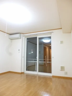 のマンスリーマンション・ウィークリーマンション「ジェントリー　江南 102・洋室(No.1358008)」メイン画像