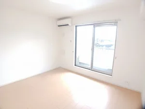 のマンスリーマンション・ウィークリーマンション「サウスセントラル衣川 204・洋室(No.1358042)」メイン画像