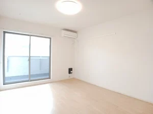 のマンスリーマンション・ウィークリーマンション「コモドビラＮⅡ 202・洋室(No.1358082)」メイン画像