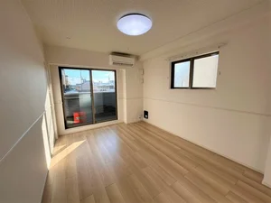 のマンスリーマンション・ウィークリーマンション「プラシードセレノカーサⅣ 202・洋室(No.1358089)」メイン画像