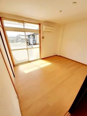 のマンスリーマンション・ウィークリーマンション「エルディム介良 202・洋室(No.1358172)」メイン画像