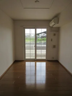 のマンスリーマンション・ウィークリーマンション「カーゼ・コナフェットＢ 101・洋室(No.1358180)」メイン画像